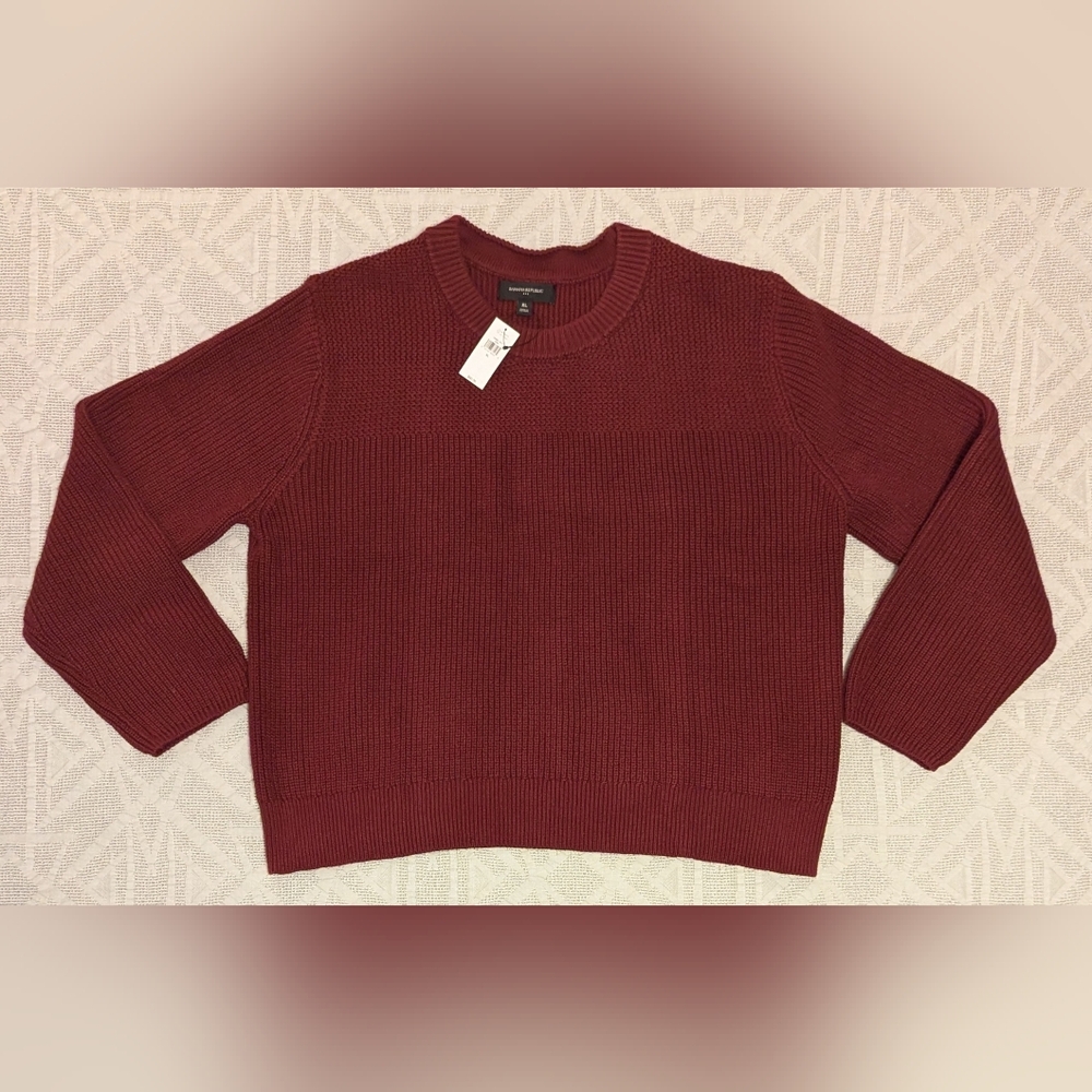 Banana Republic Textured Pullover Crew Neck Sweater, Dark Red - New With Tags